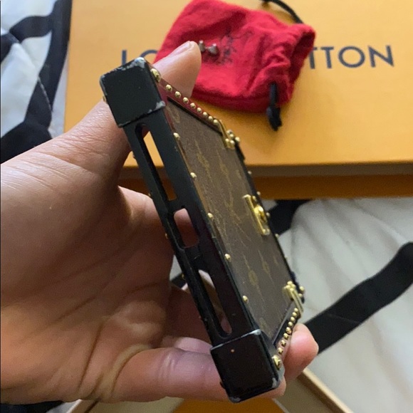 LOUIS VUITTON I phone 7 plus trunk case AUTHENTIC - Picture 7 of 8